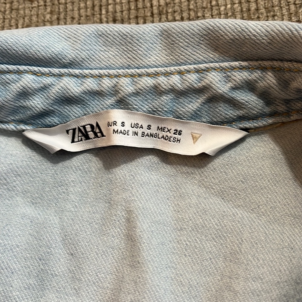 Zara Denim Button Down Blouse - Picture 2 of 5